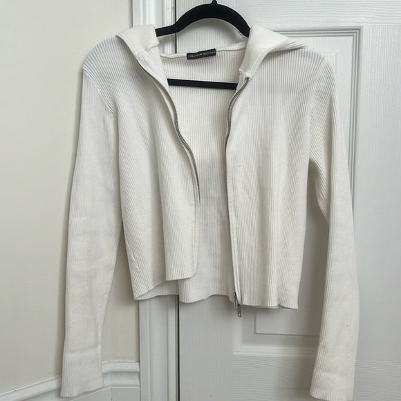 Brandy Melville Sweaters - Brandy Melville White Arden Hoodie Knit Sweater